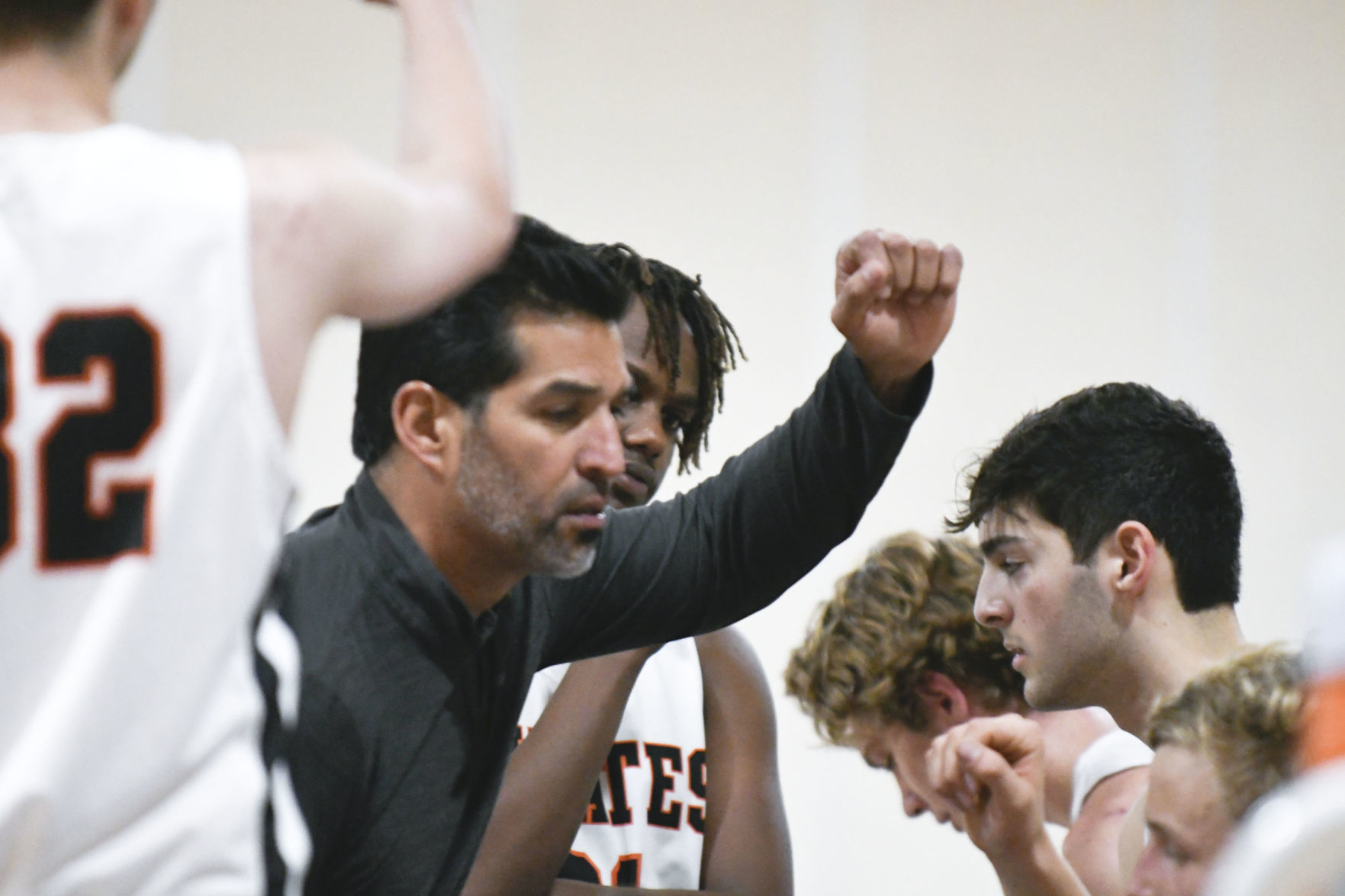 122619 SY SM boys basketball 12.jpg